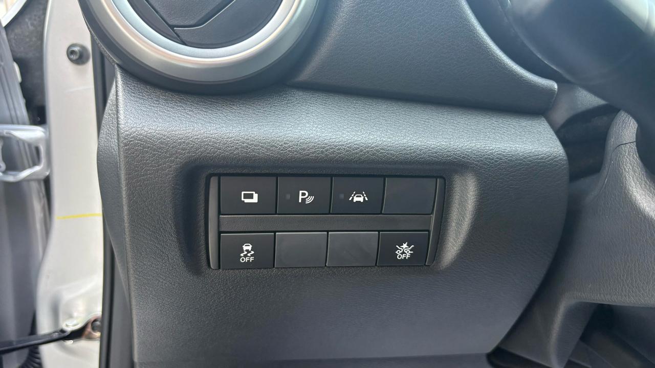 Nissan Versa S CVT 2025