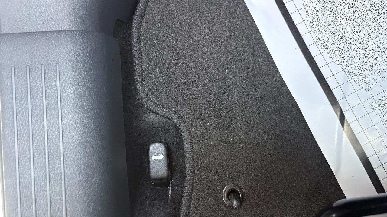 Nissan Versa S CVT 2025