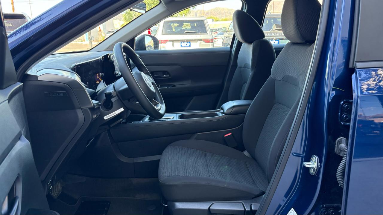 Nissan Kicks S 2025