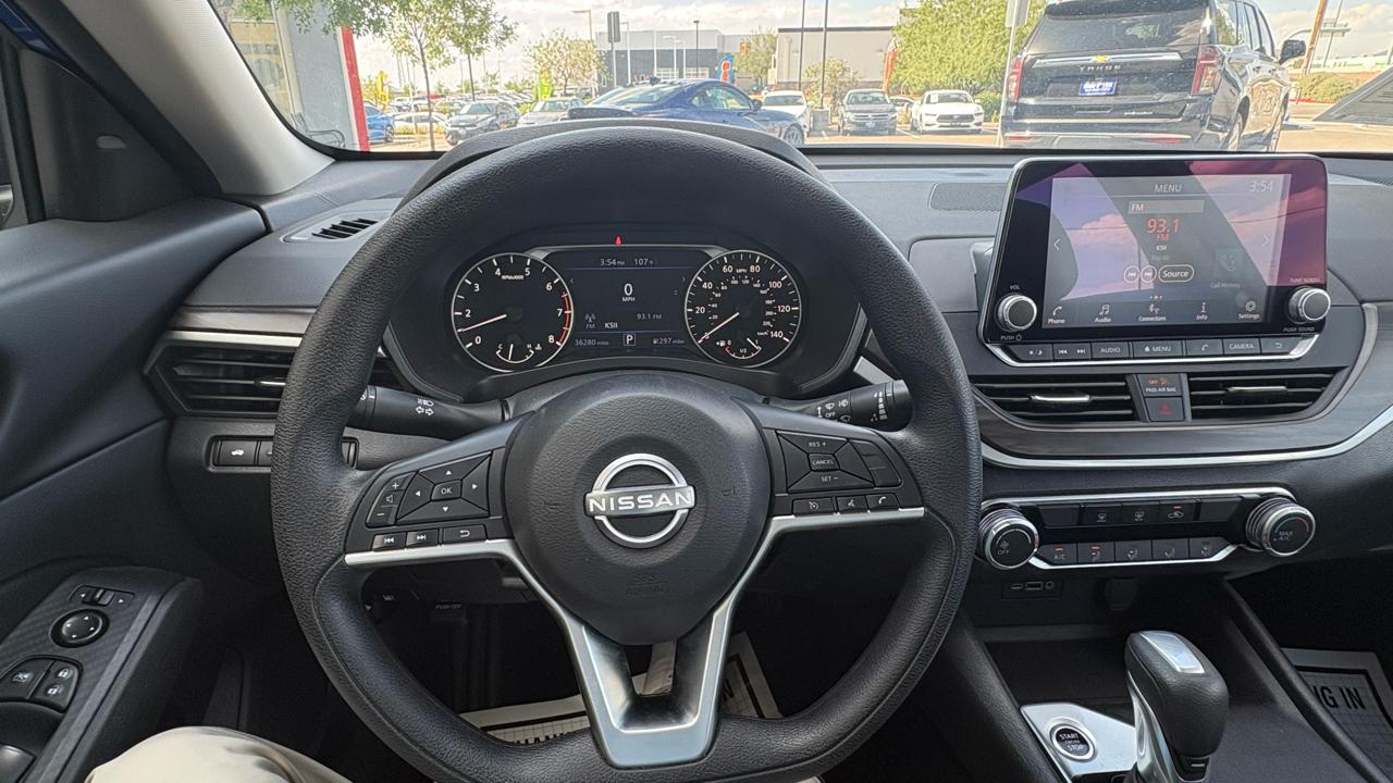 Nissan Altima 2.5 SV 2025