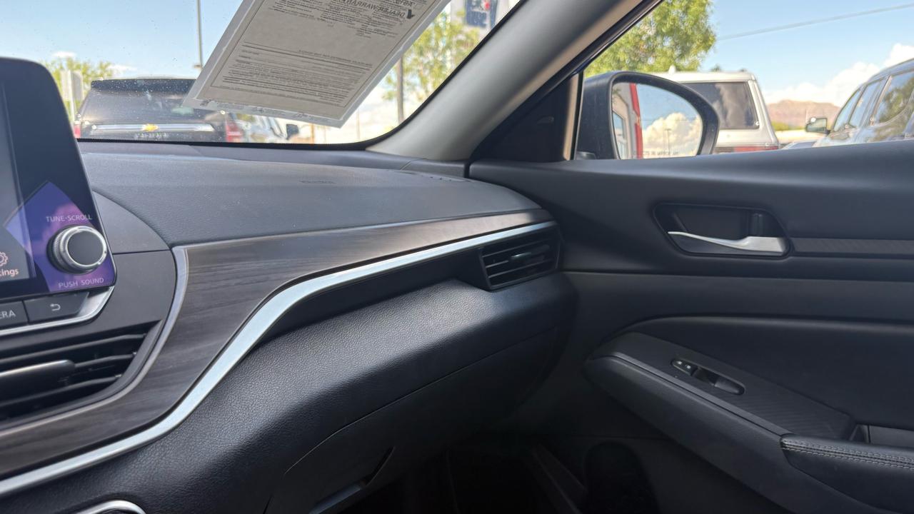 Nissan Altima 2.5 SV 2025