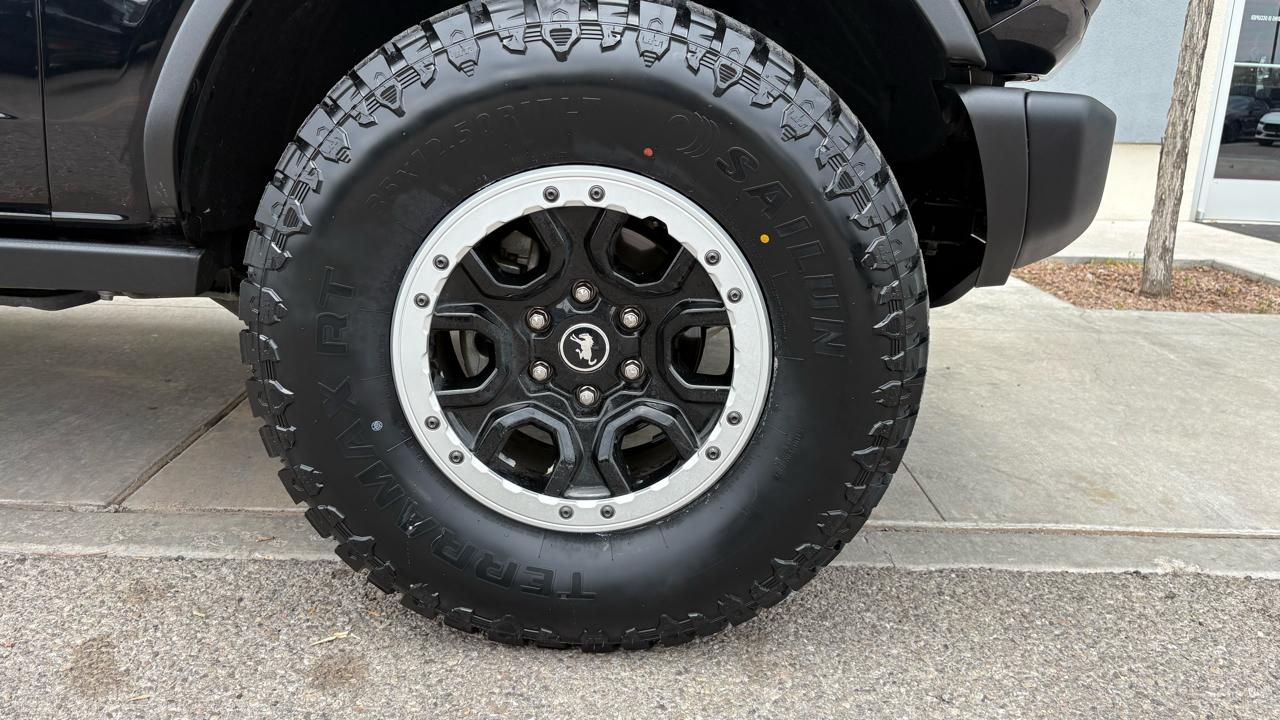Ford Bronco Black Diamond 4-Door 2024