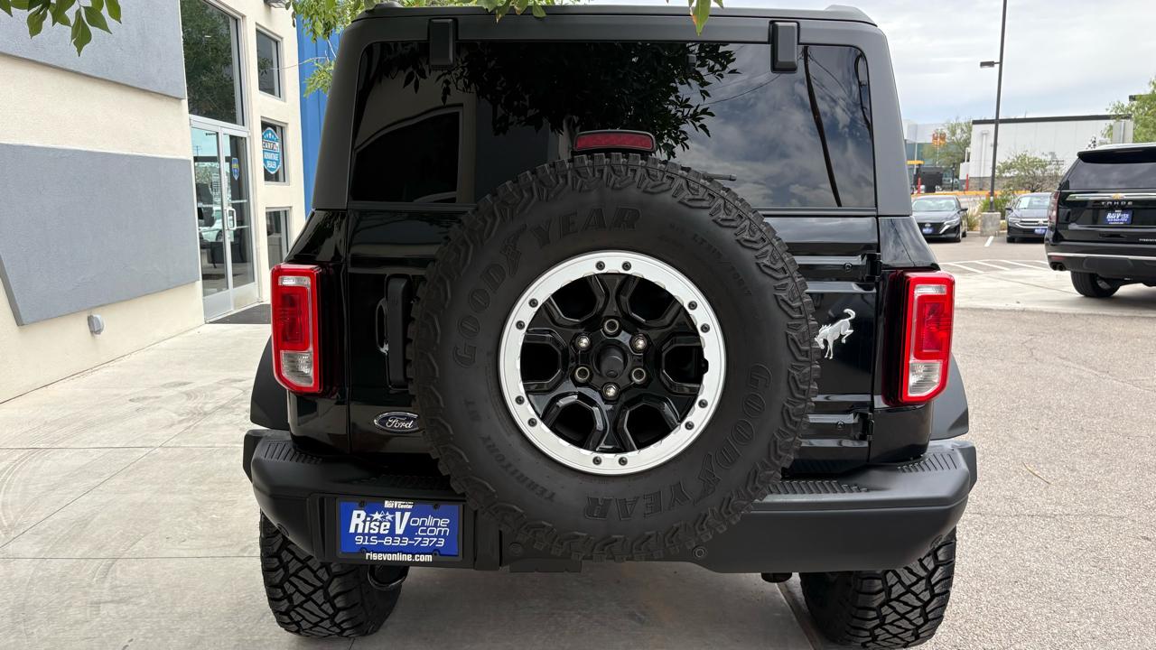 Ford Bronco Black Diamond 4-Door 2024