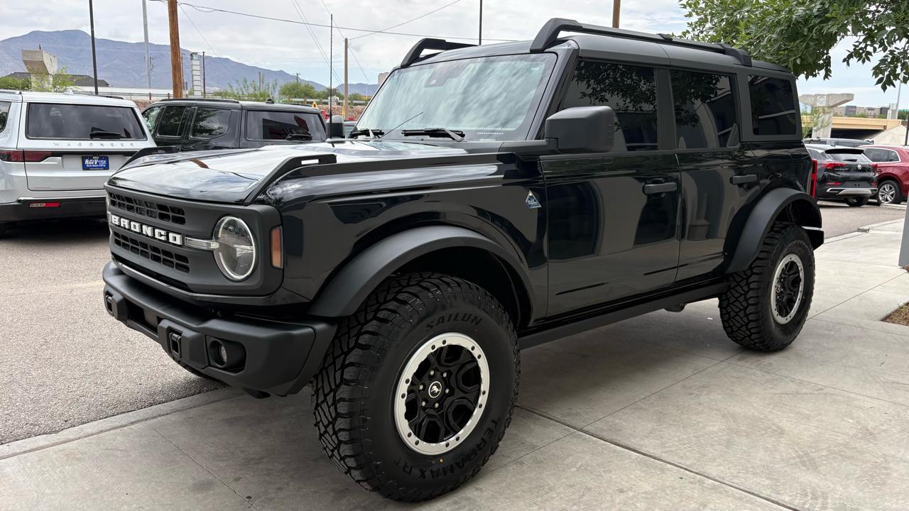 Ford Bronco Black Diamond 4-Door 2024