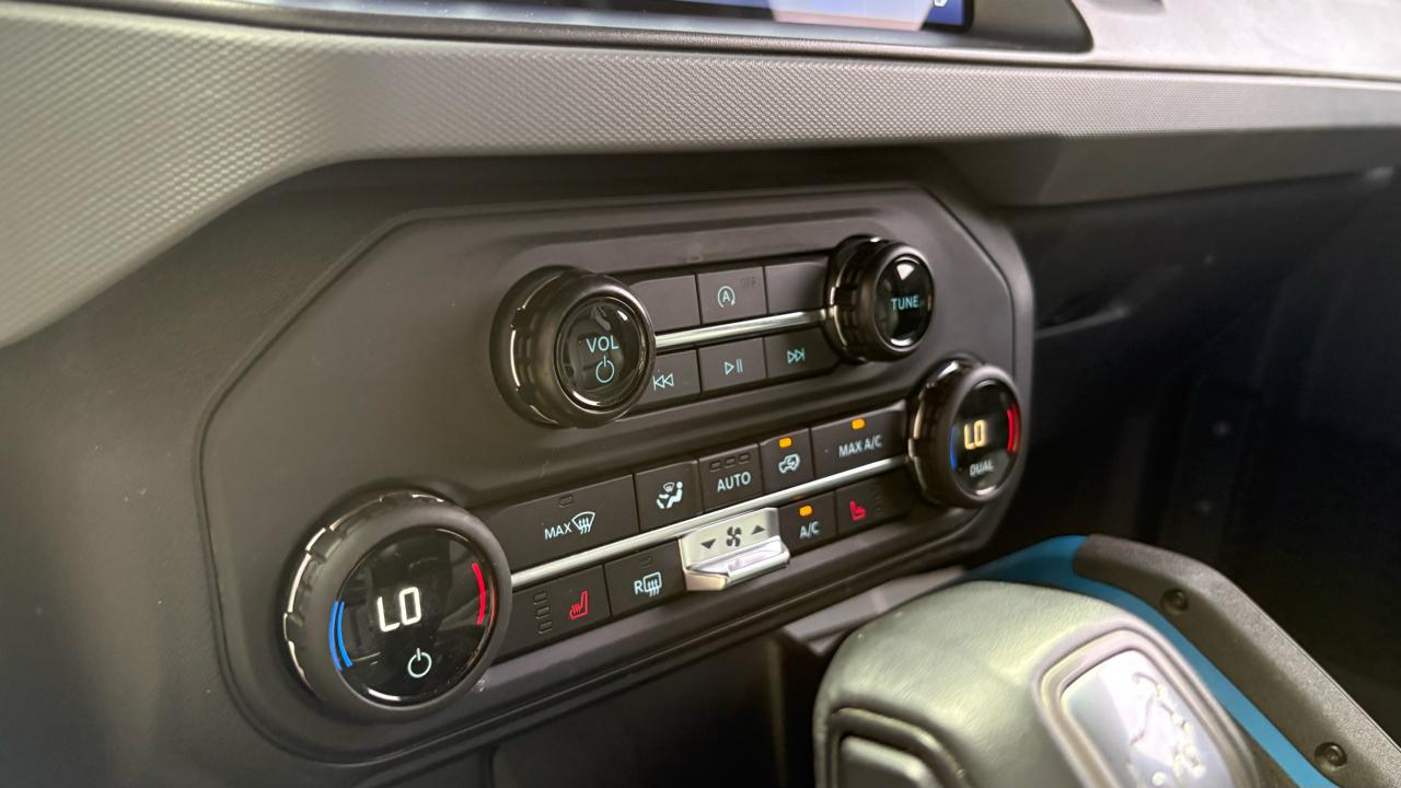 Ford Bronco Black Diamond 4-Door 2024