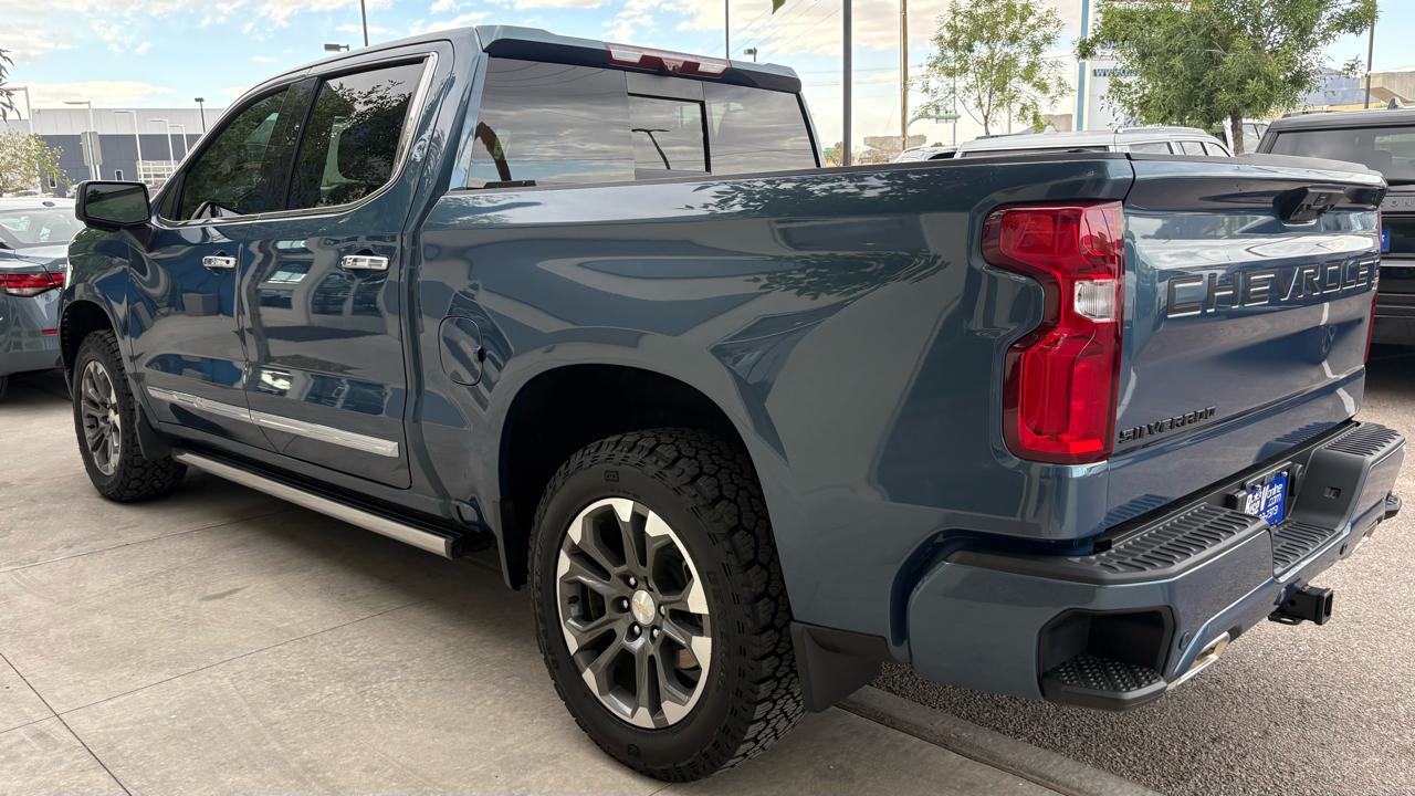 Chevrolet Silverado 1500 High Country Crew Cab 4WD 2024