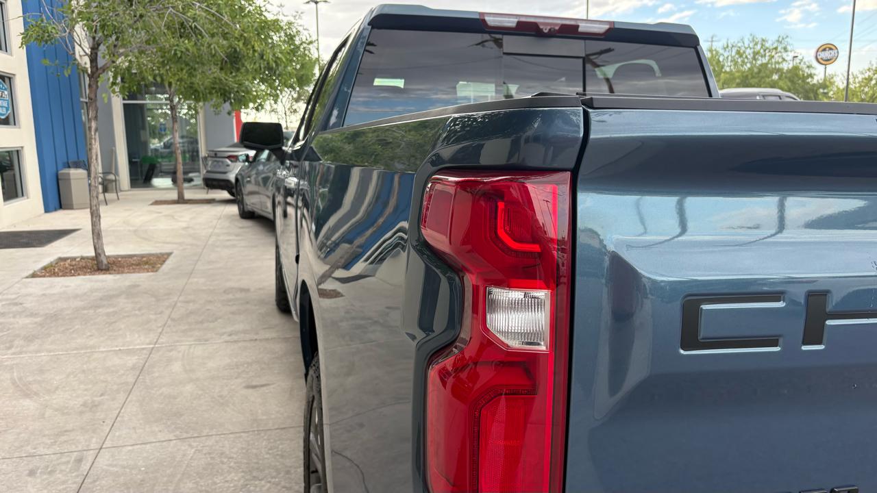 Chevrolet Silverado 1500 High Country Crew Cab 4WD 2024