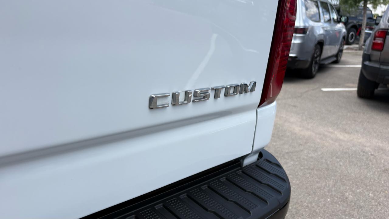 Chevrolet Silverado 2500HD Custom Double Cab Short Box 2WD 2025