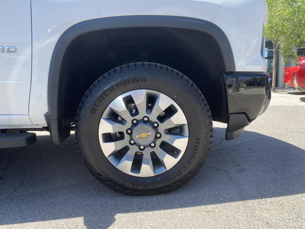 Chevrolet Silverado 2500HD Custom Double Cab Short Box 2WD 2025