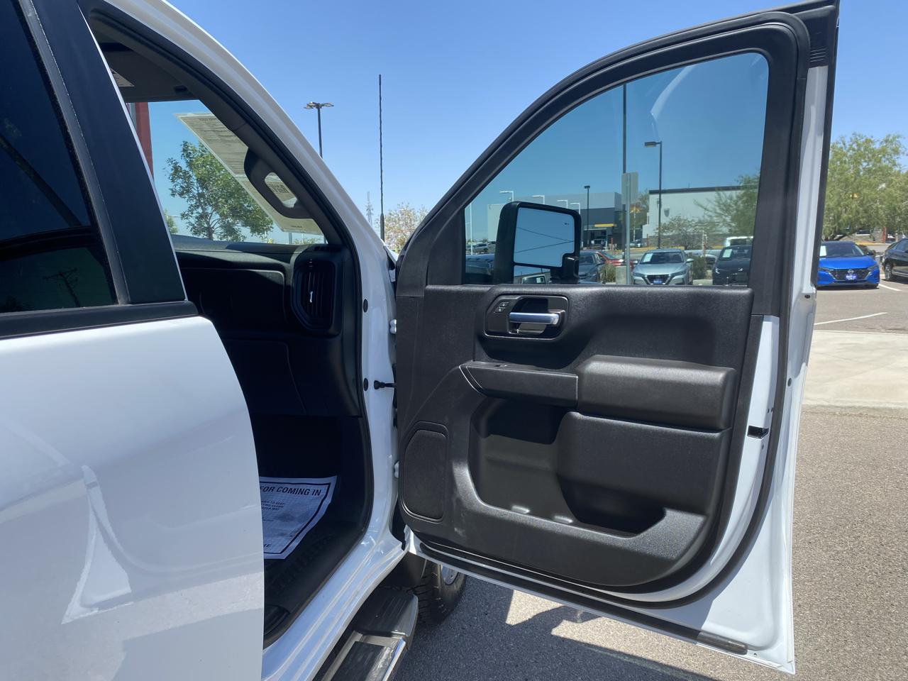 Chevrolet Silverado 2500HD Custom Double Cab Short Box 2WD 2025