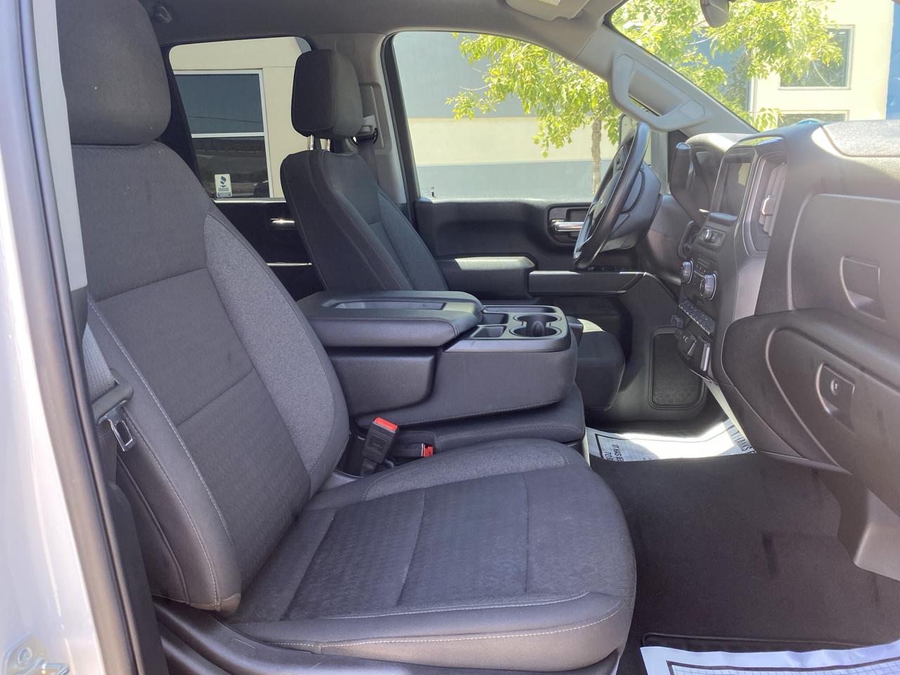 Chevrolet Silverado 2500HD Custom Double Cab Short Box 2WD 2025