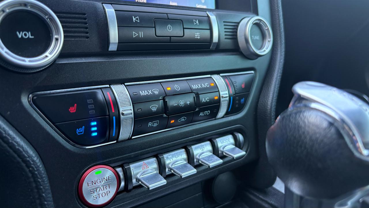 Ford Mustang  2020