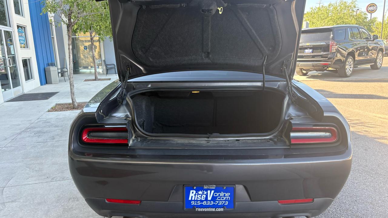 Dodge Challenger SXT 2022