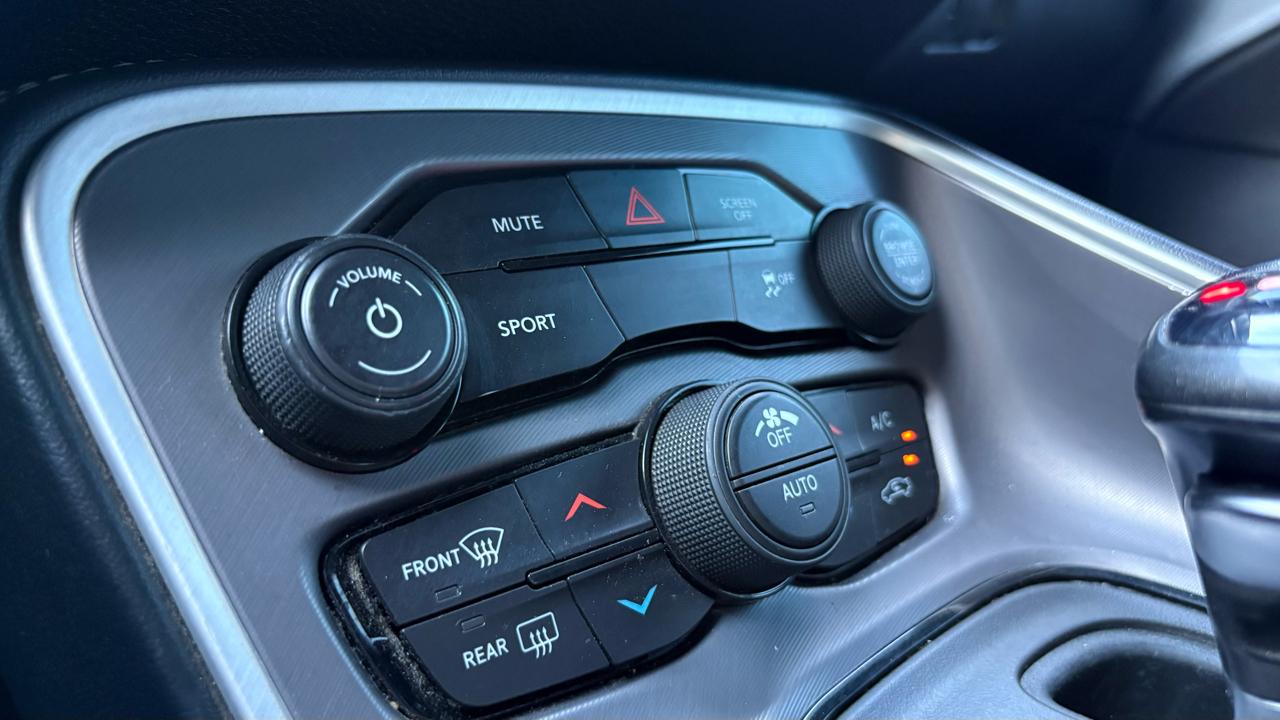Dodge Challenger SXT 2022
