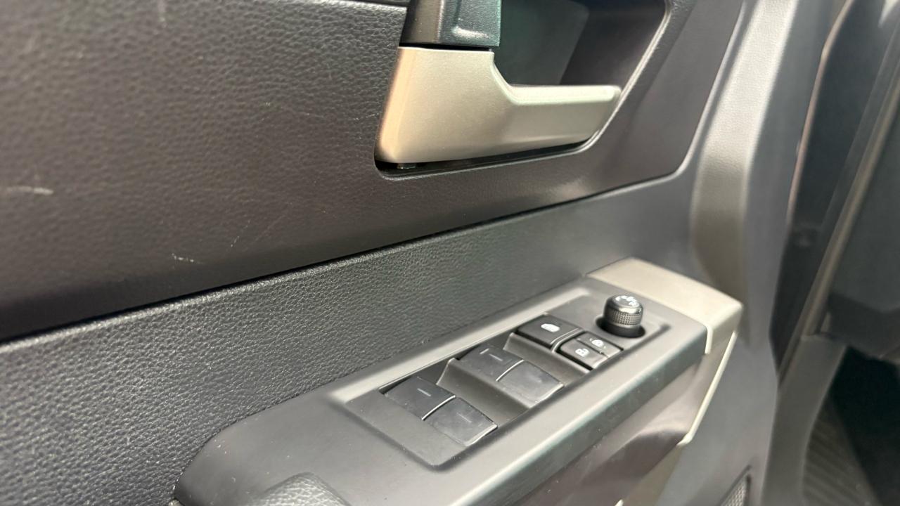 Toyota Tundra SR5 CrewMax 2WD 2023