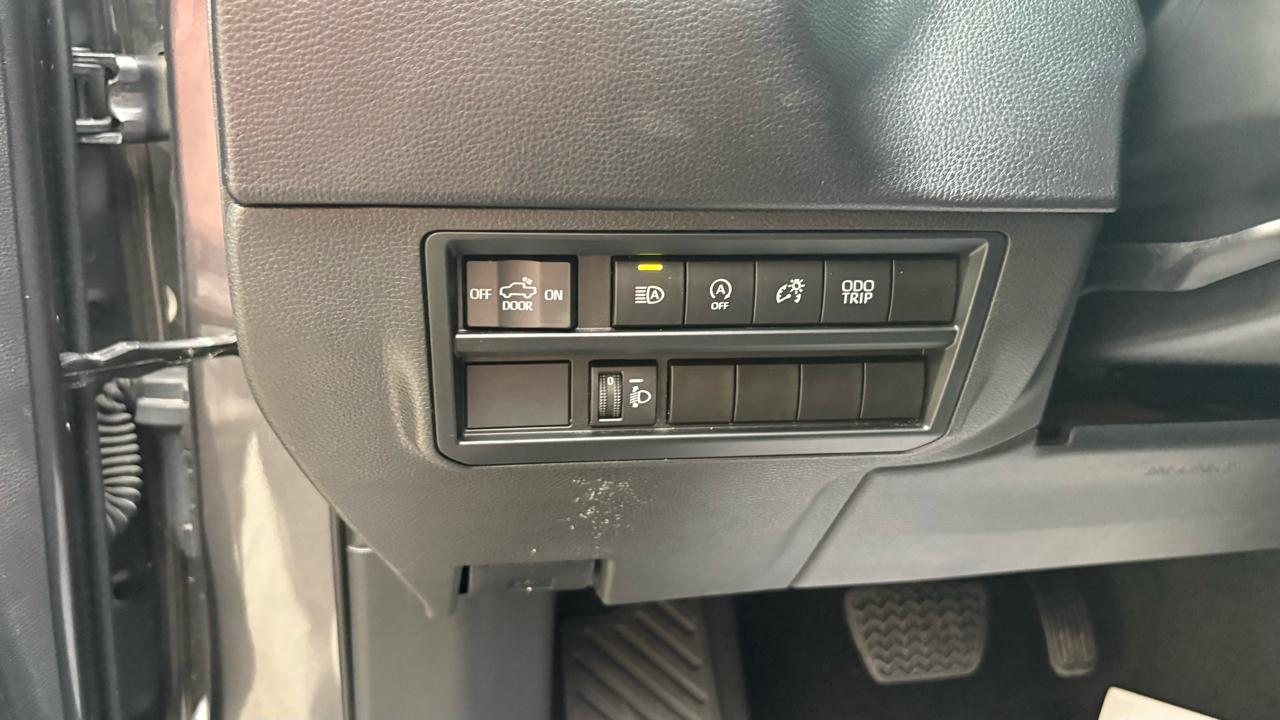 Toyota Tundra SR5 CrewMax 2WD 2023