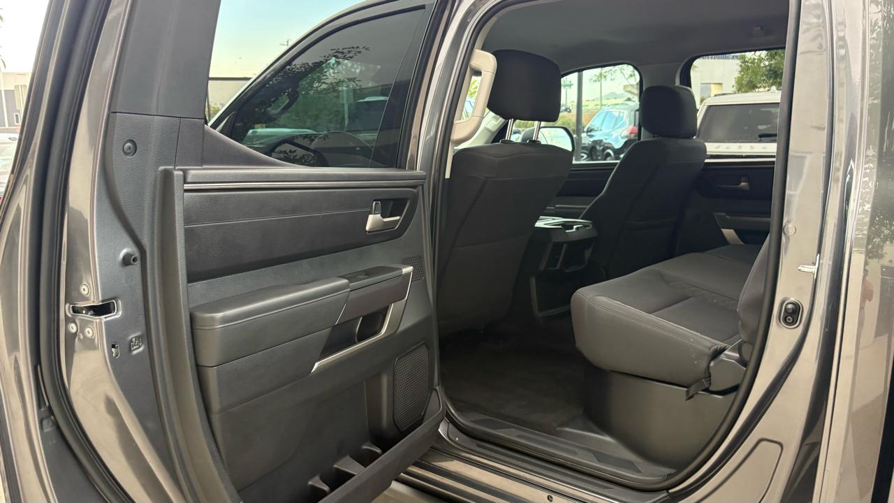 Toyota Tundra SR5 CrewMax 2WD 2023