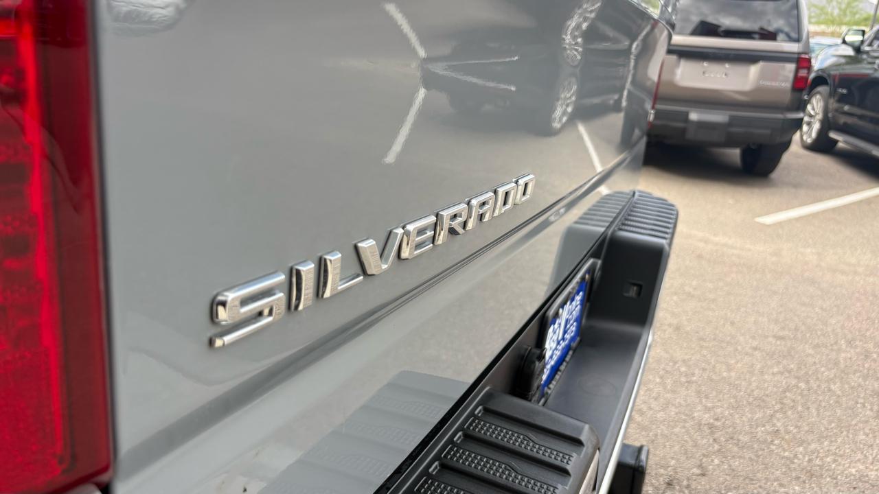 Chevrolet Silverado 1500 LT Crew Cab 2WD 2024