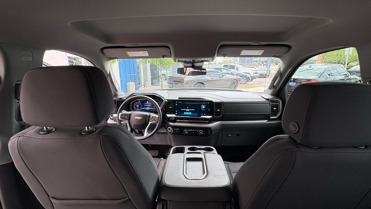 Chevrolet Silverado 1500 LT Crew Cab 2WD 2024