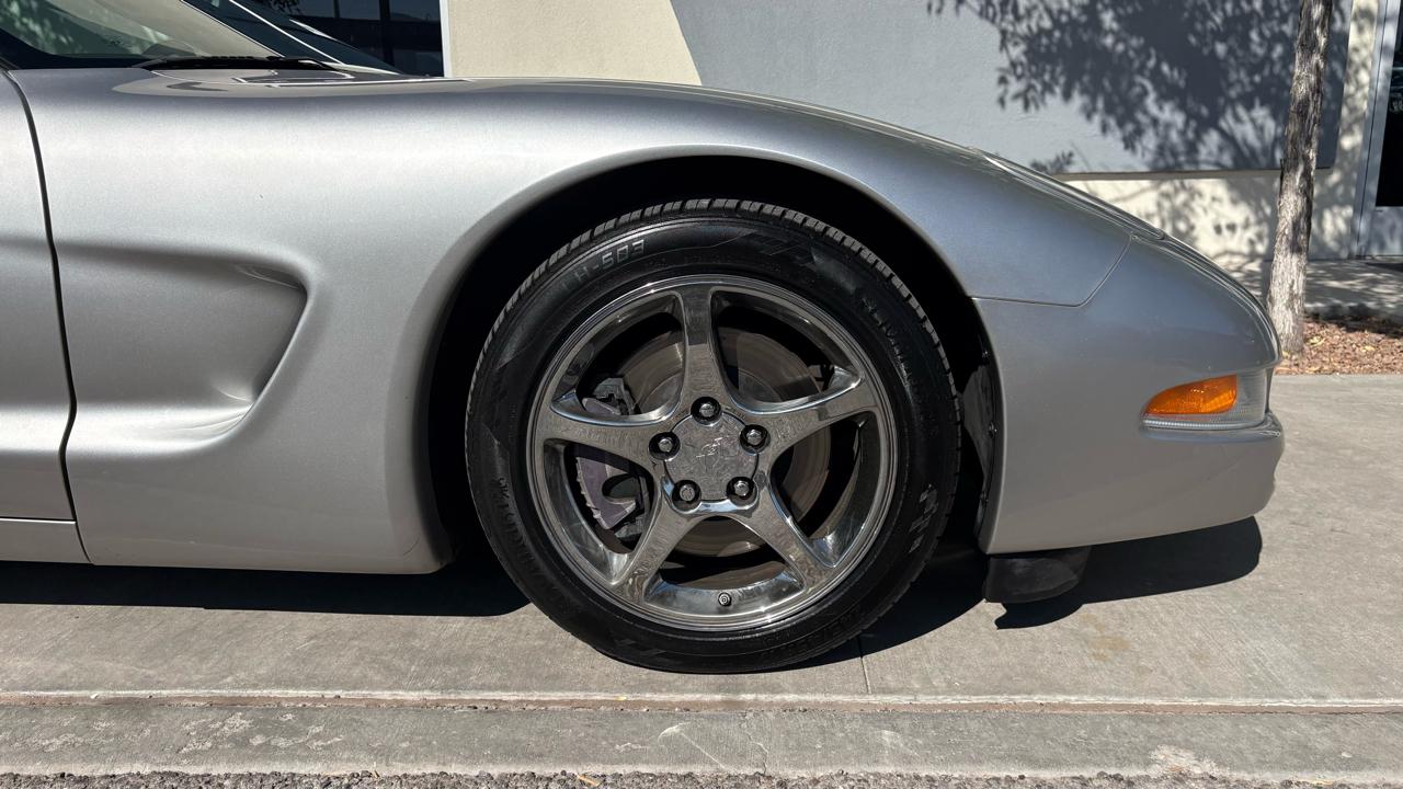 Chevrolet Corvette Coupe 2004