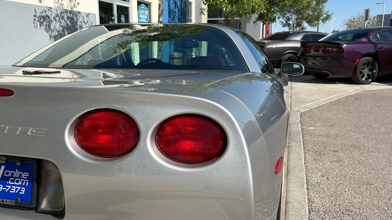 Chevrolet Corvette Coupe 2004
