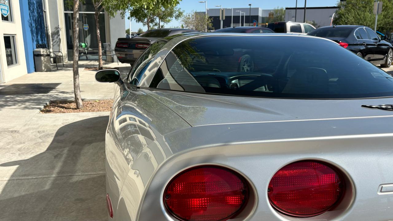 Chevrolet Corvette Coupe 2004