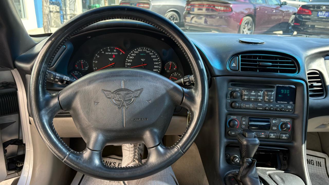 Chevrolet Corvette Coupe 2004