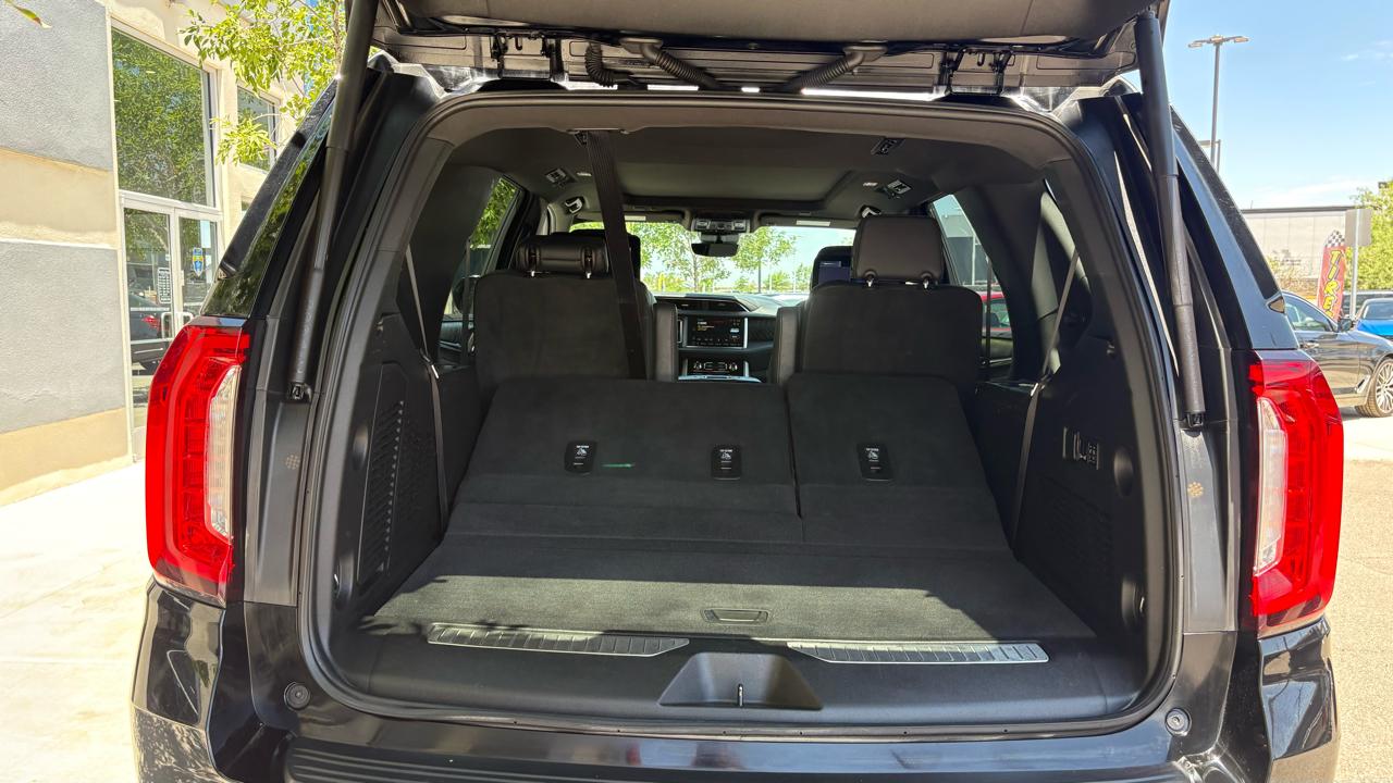 GMC Yukon Denali 4WD 2023