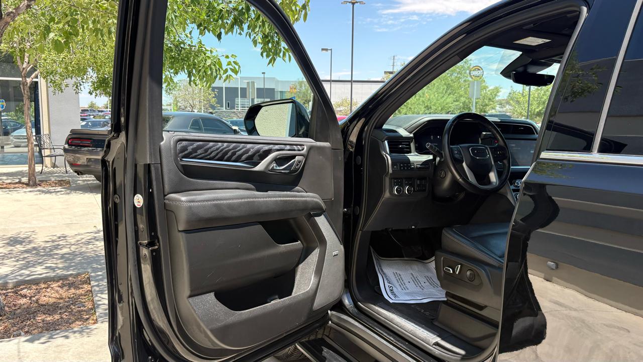 GMC Yukon Denali 4WD 2023