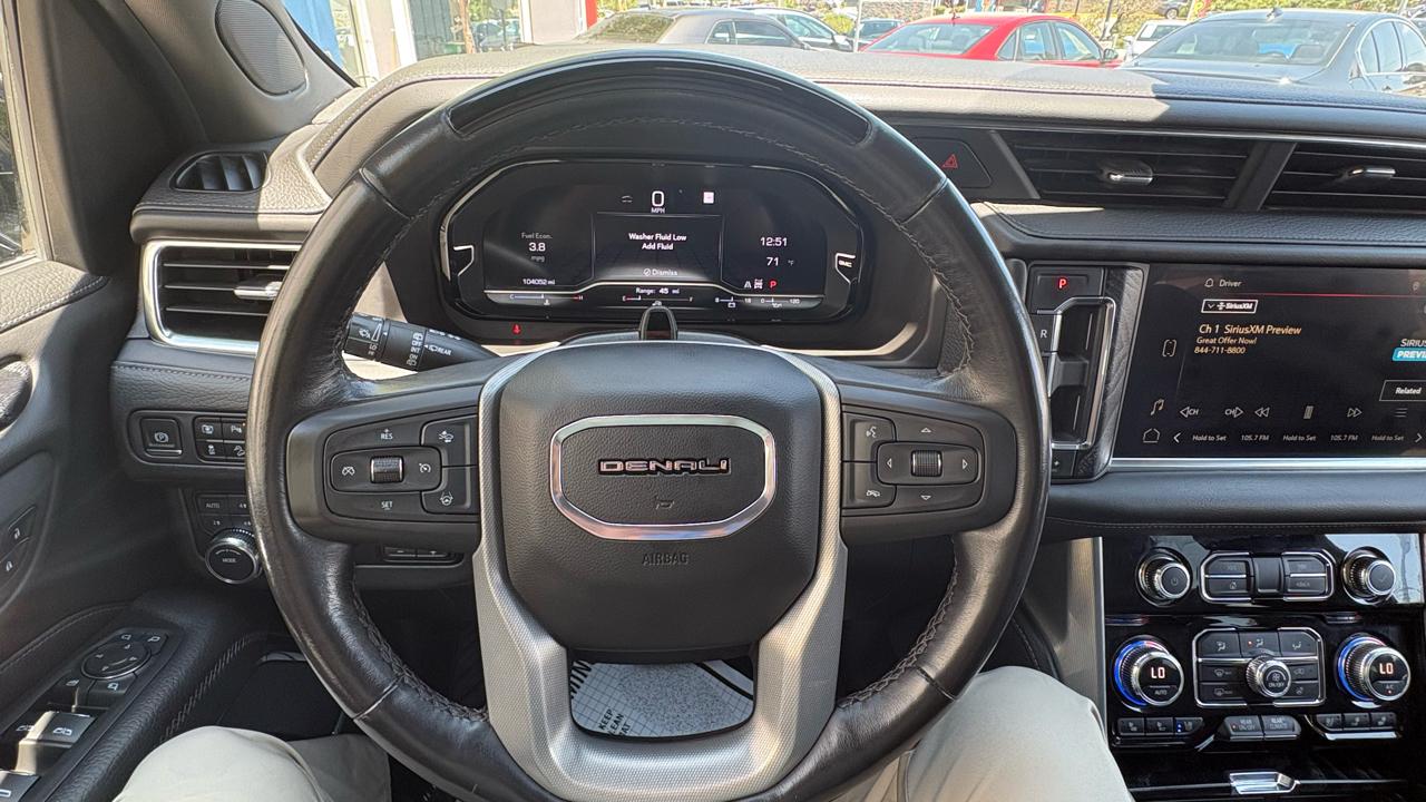 GMC Yukon Denali 4WD 2023