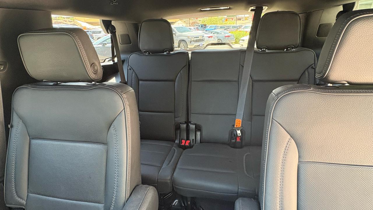GMC Yukon Denali 4WD 2023
