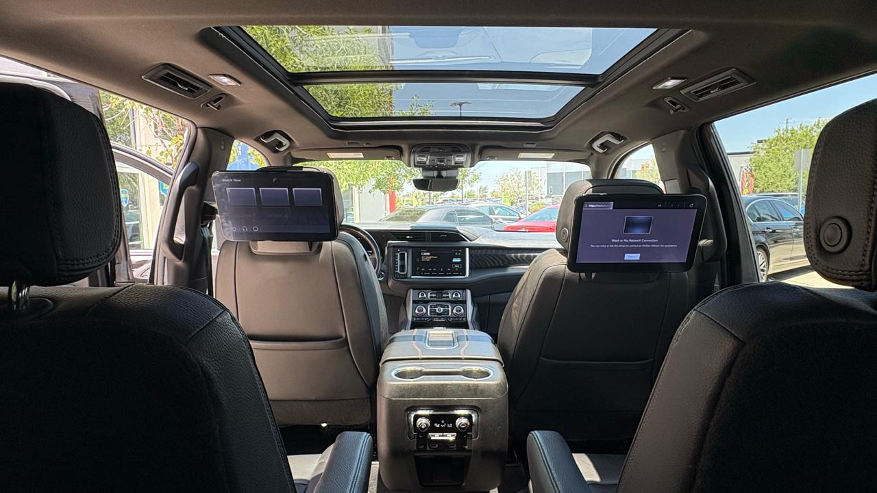 GMC Yukon Denali 4WD 2023