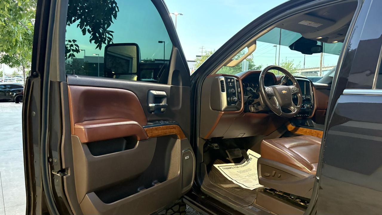 Chevrolet Silverado 2500HD High Country Crew Cab Short Box 4WD 2019