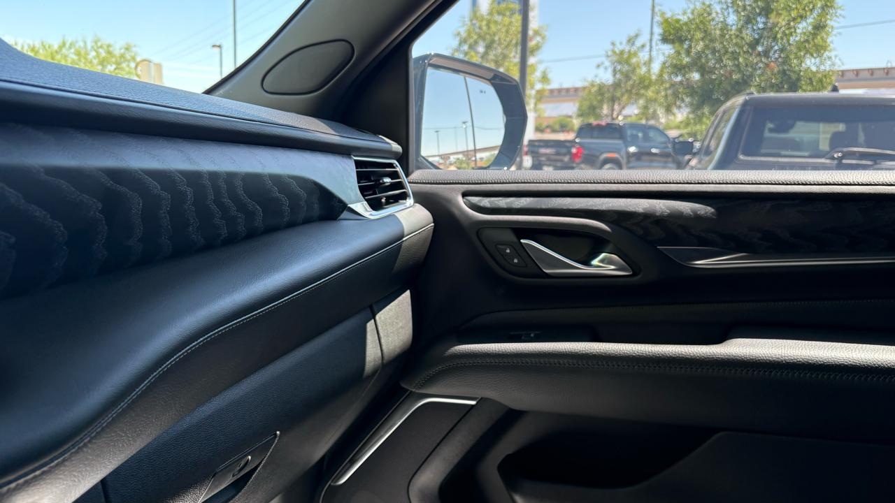 GMC Yukon XL Denali 4WD 2022