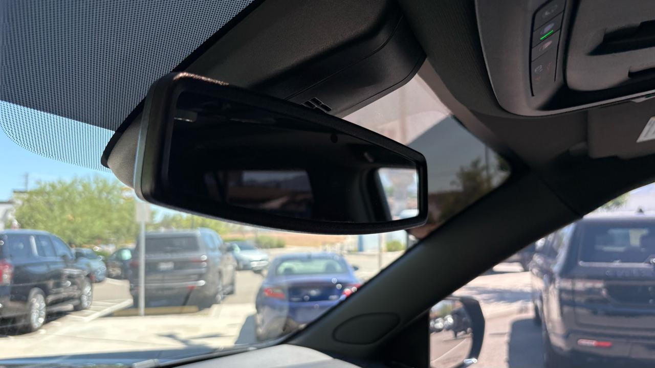 GMC Yukon XL Denali 4WD 2022