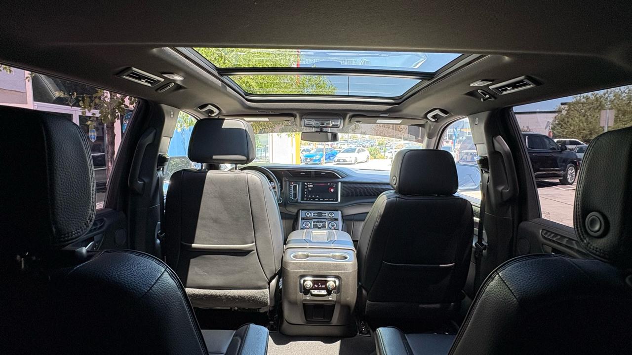GMC Yukon XL Denali 4WD 2022