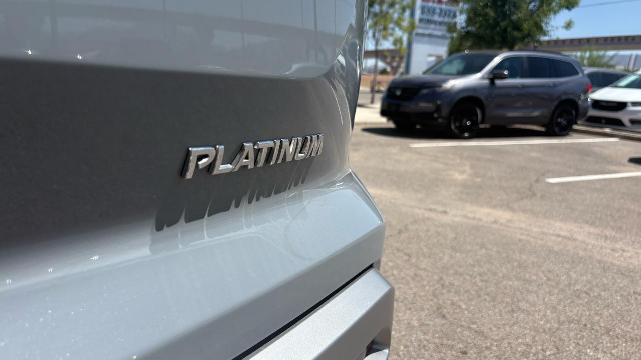 Nissan Pathfinder Platinum 2023