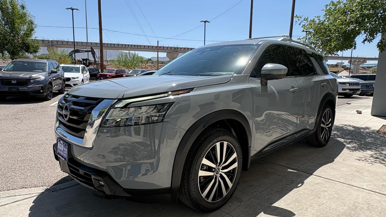 Nissan Pathfinder Platinum 2023
