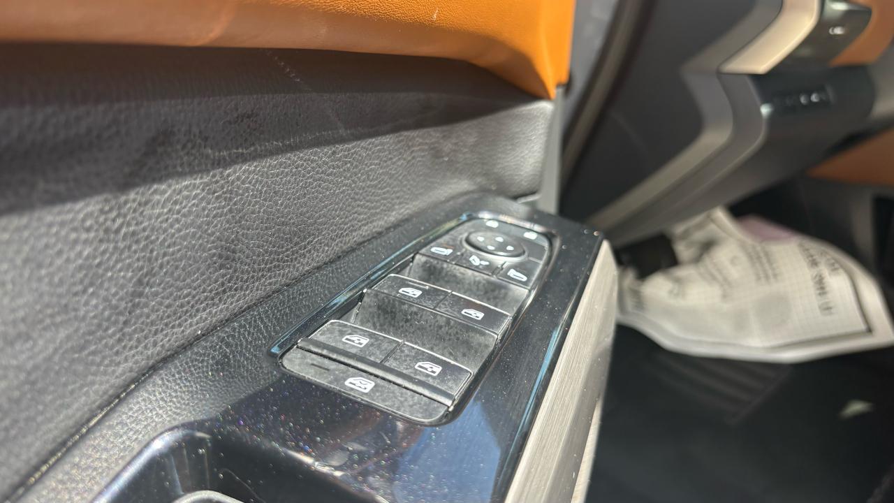 Nissan Pathfinder Platinum 2023