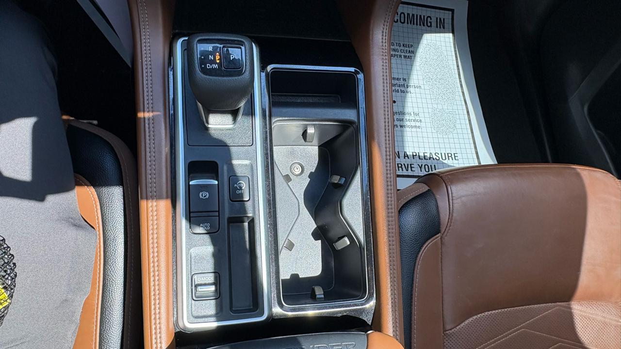 Nissan Pathfinder Platinum 2023
