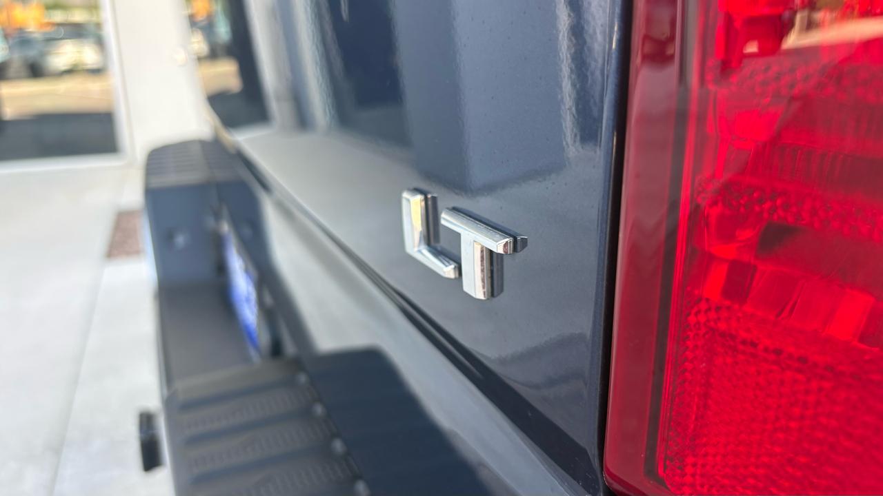Chevrolet Silverado 1500 LT Crew Cab 4WD 2022
