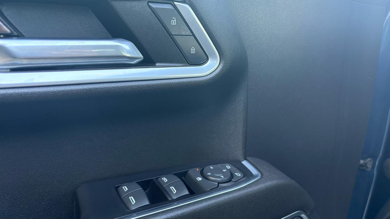 Chevrolet Silverado 1500 LT Crew Cab 4WD 2022