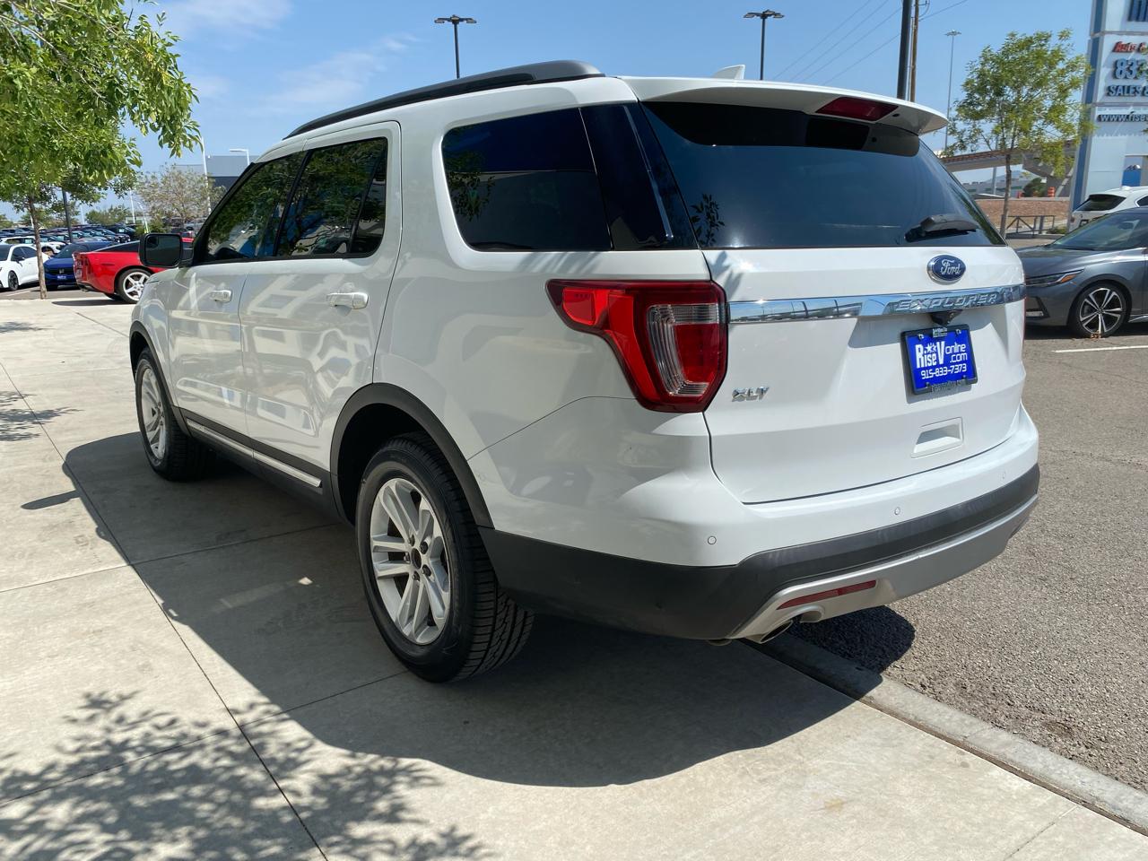 Ford Explorer XLT FWD 2017