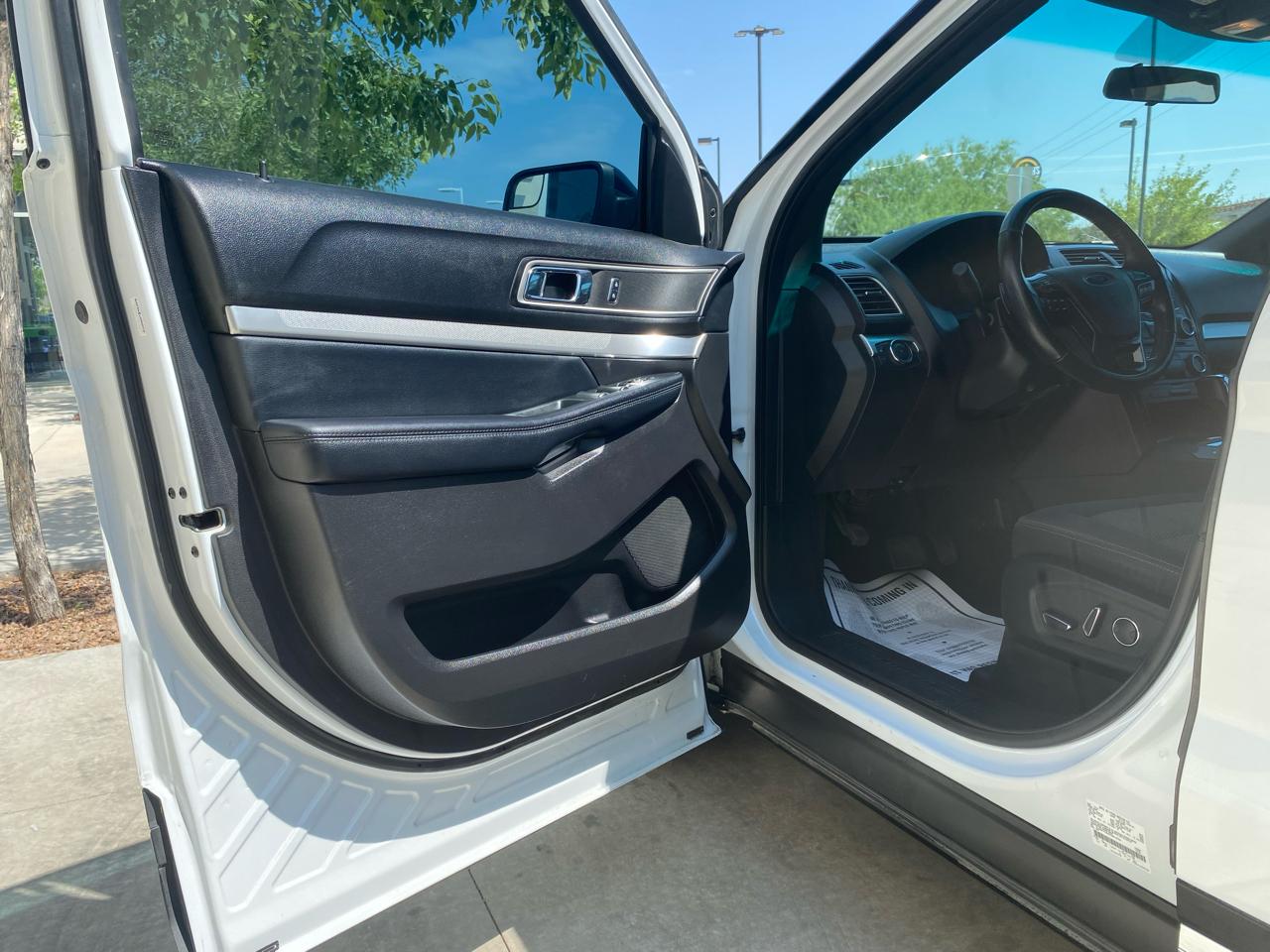 Ford Explorer XLT FWD 2017