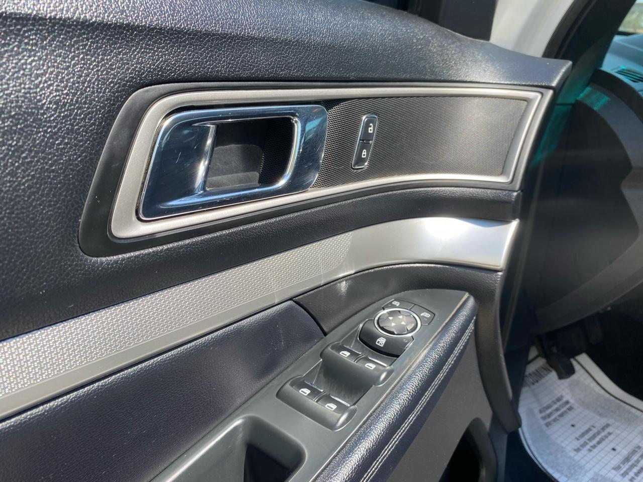 Ford Explorer XLT FWD 2017
