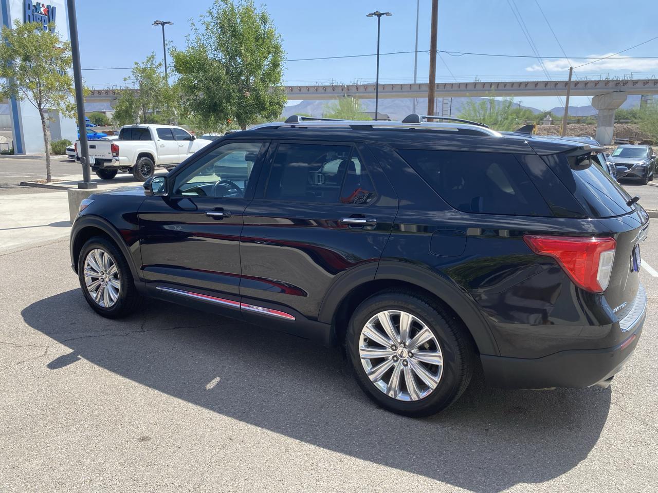 Ford Explorer XLT 2022