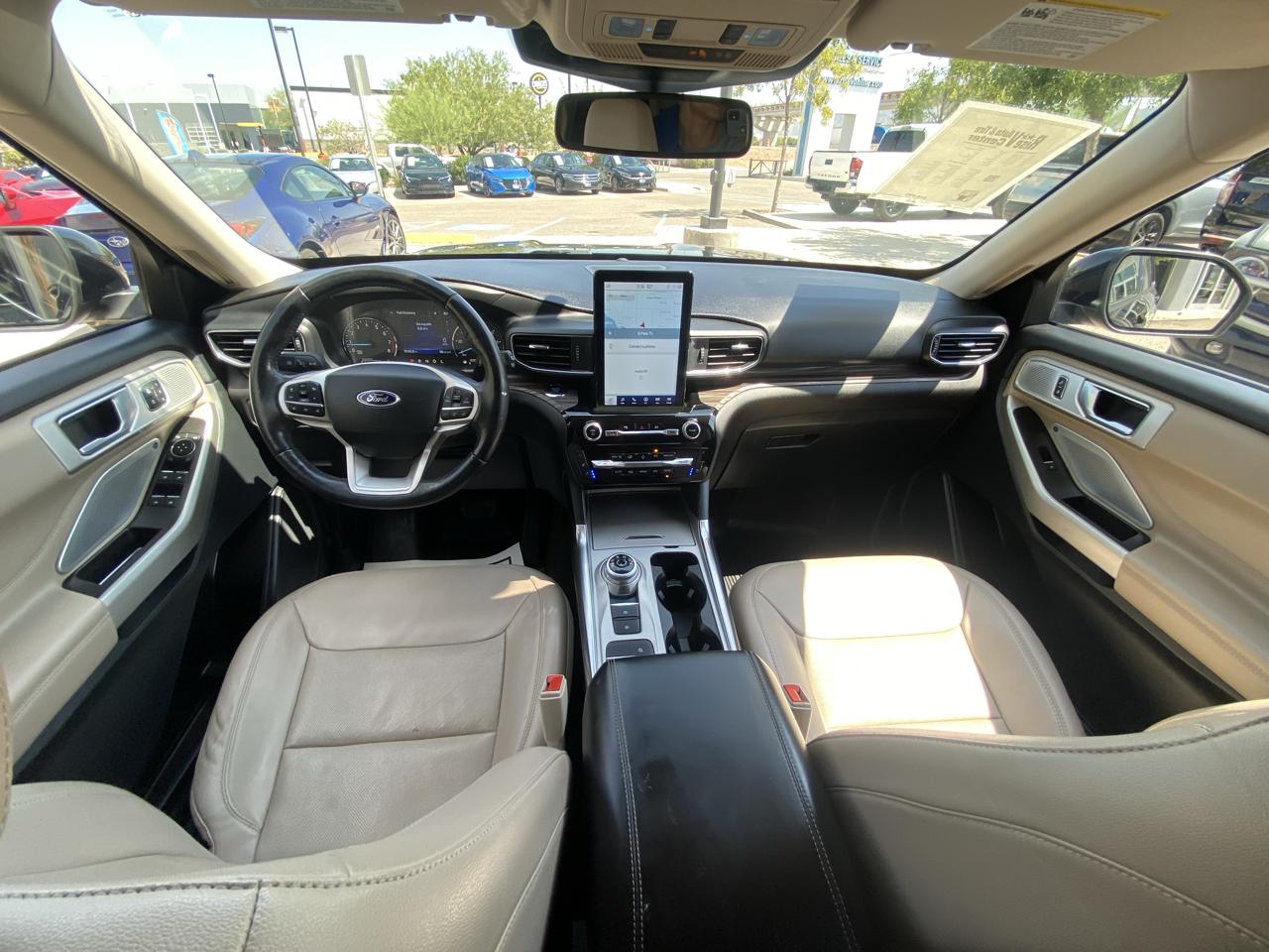 Ford Explorer XLT 2022