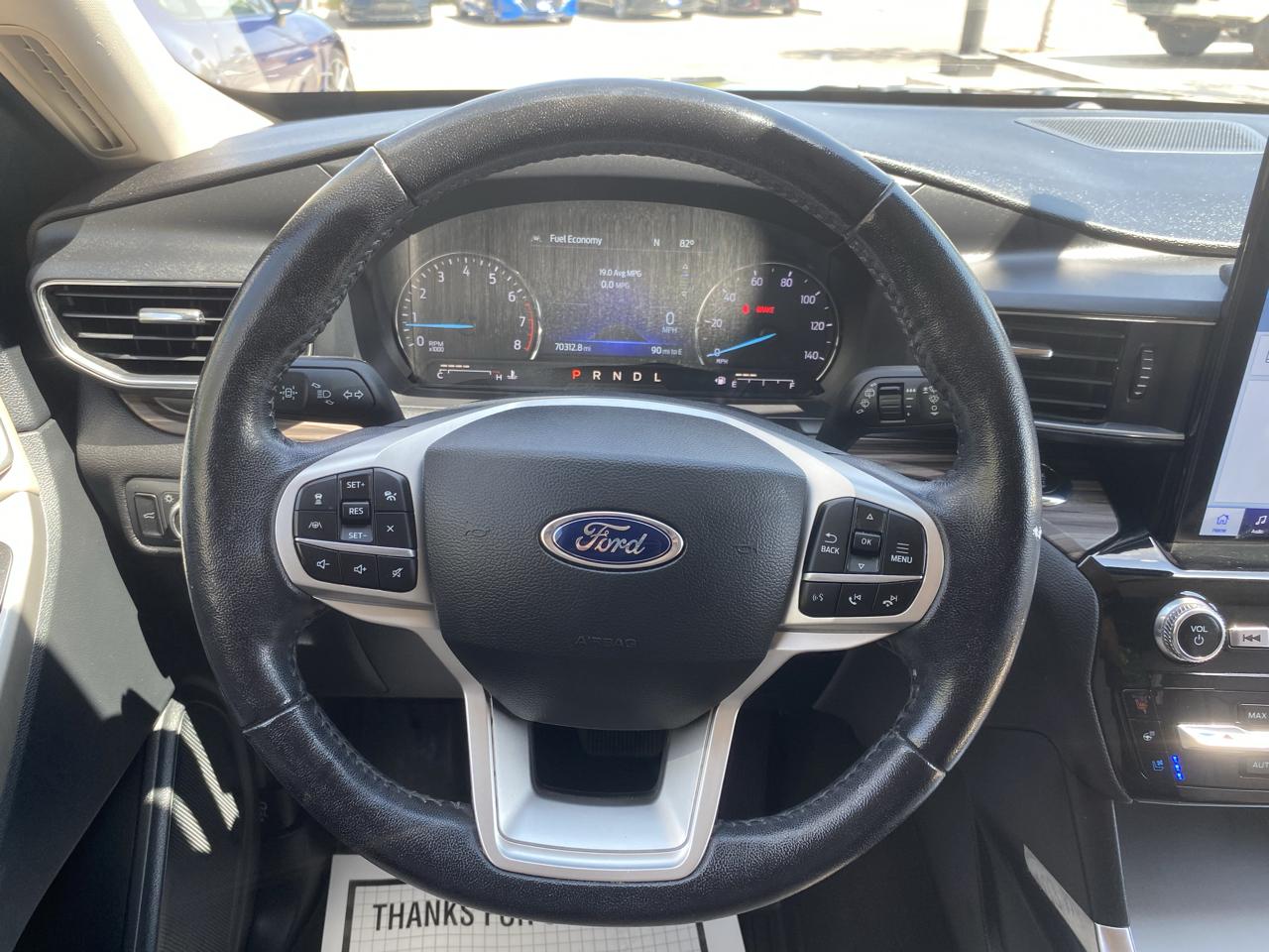Ford Explorer XLT 2022