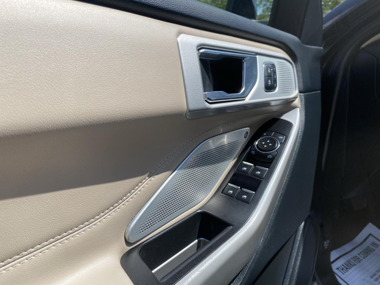 Ford Explorer XLT 2022