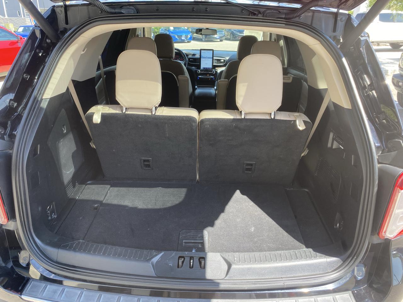 Ford Explorer XLT 2022